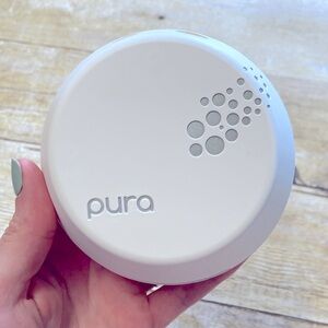 Pura Smart Fragrance Diffuser